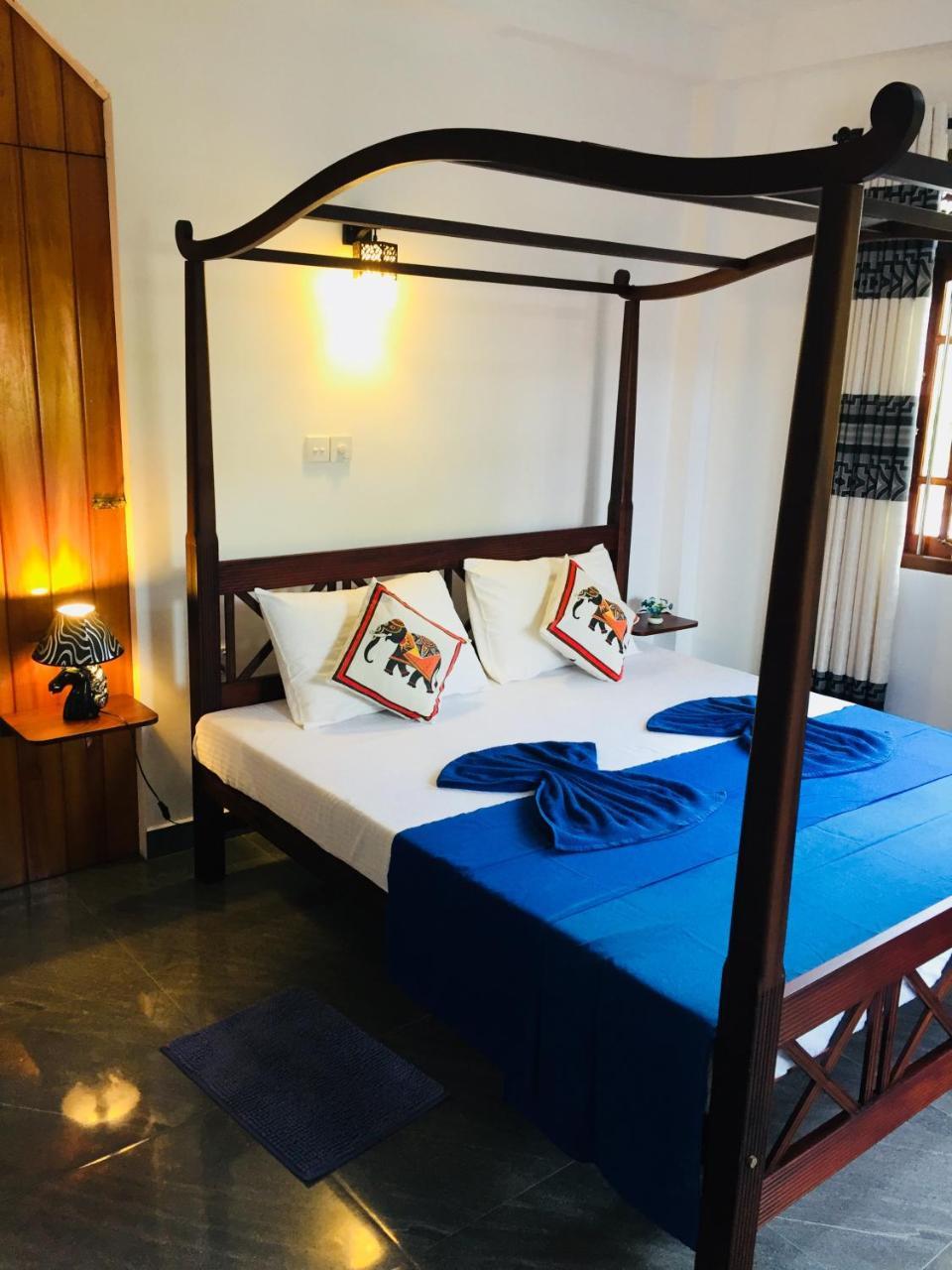 Sanjula Apartments Хиккадува Экстерьер фото