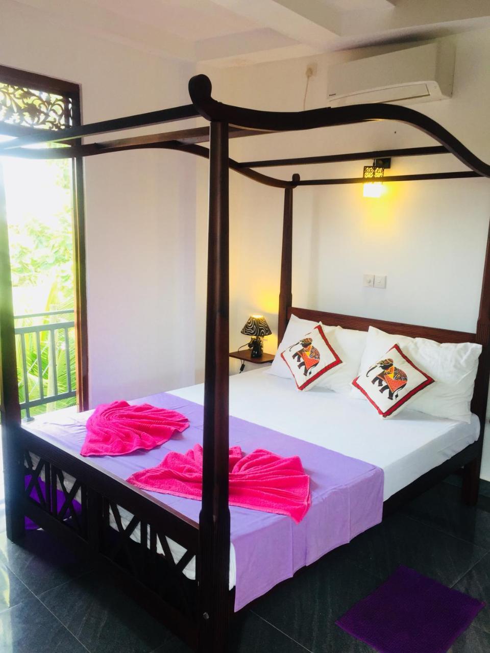 Sanjula Apartments Хиккадува Экстерьер фото